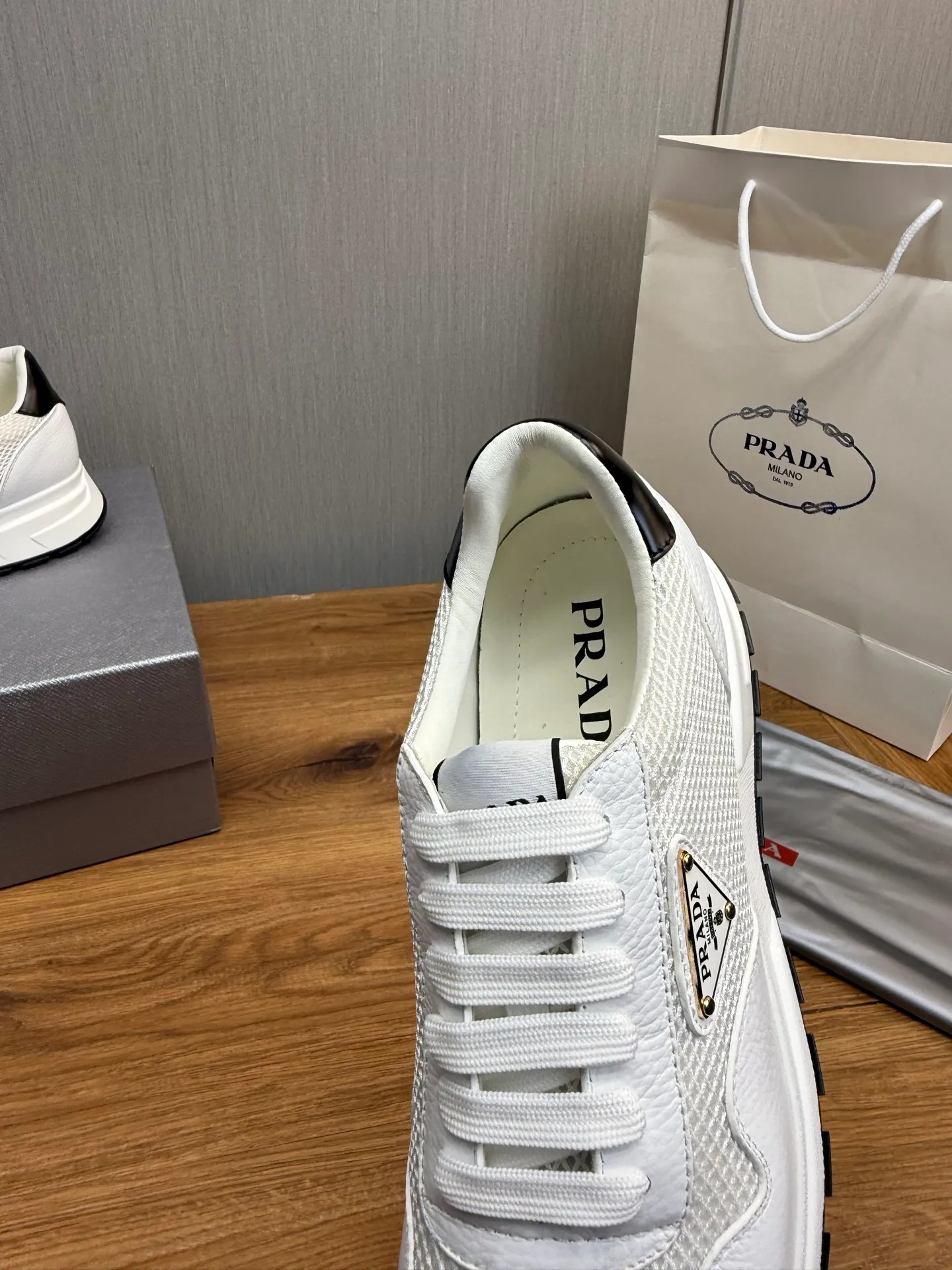Men's shoes 💰560💰 [PRADA] Men's shoes are popular in the counter, official website is synchronized, 1 high-quality shipment ✔️Original cowhide mesh + cowhide lining, 1🆚1 replica, original sole, 38-45 (45 customized, non-refundable)